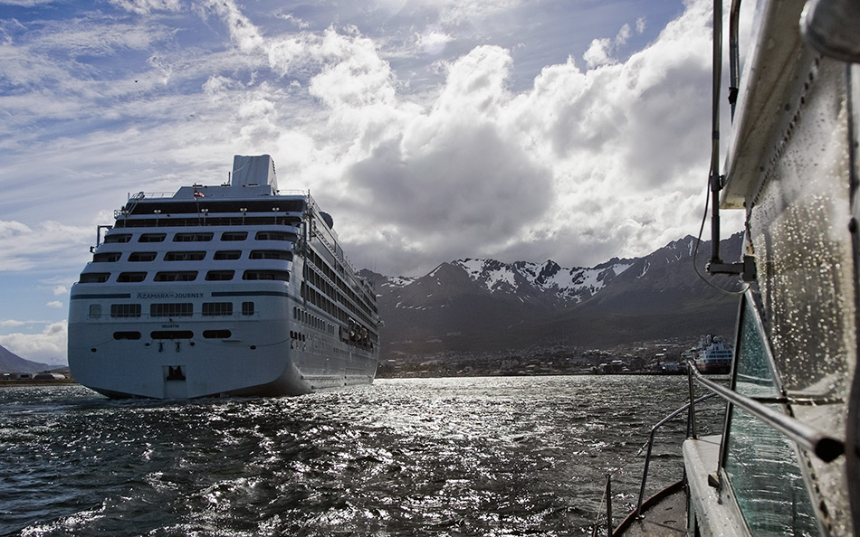 Album,Argentina,Ushuaia,Heading,to,the,Harbor,shafir,photo,image