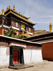 Album / Tibet / Shigatse / Tashilhunpo Monastery / The Stupa-tomb of the Tenth Panchen Lama / The Stupa-tomb of the Tenth Panchen Lama 1
