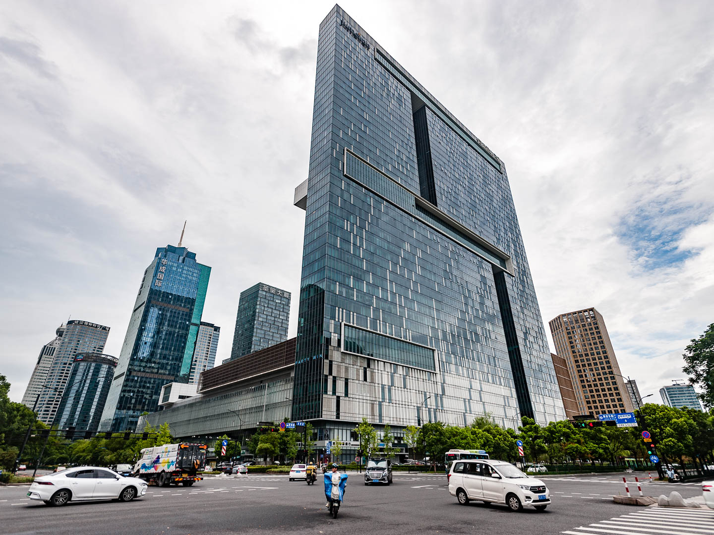 China — Hangzhou — architecture