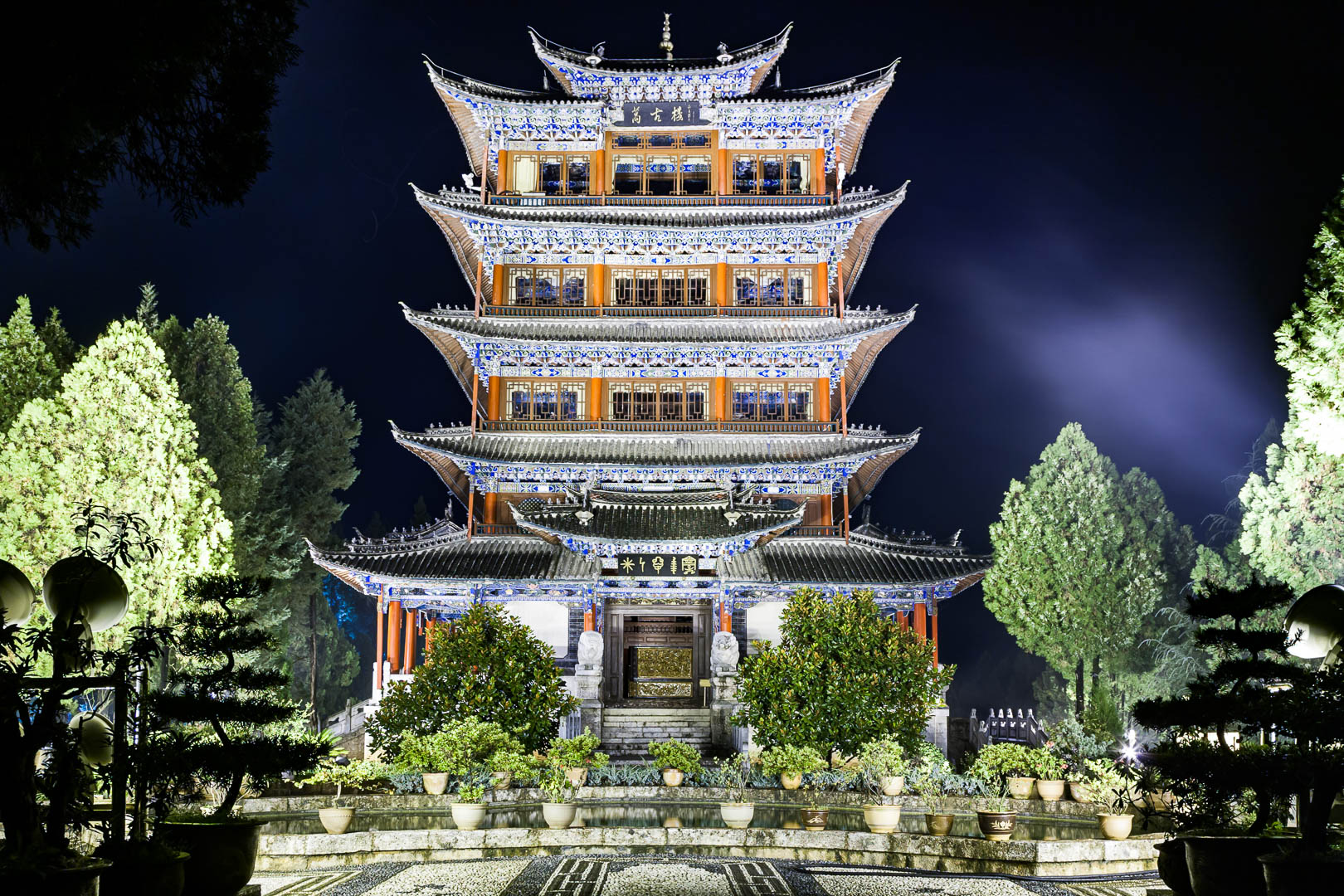 China — Yunnan, Lijiang — architecture