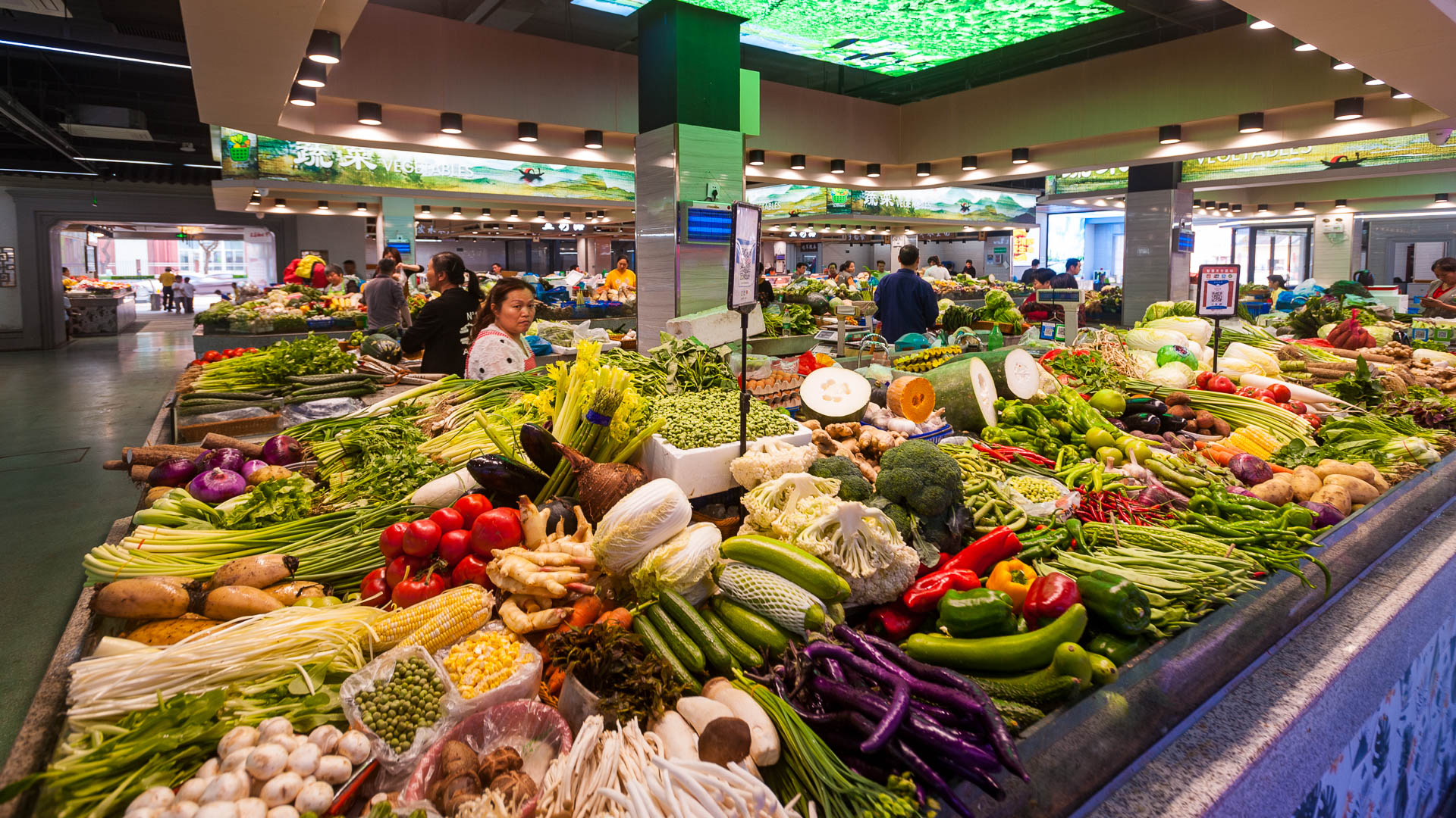 China — Zhejiang, Ningbo — urban