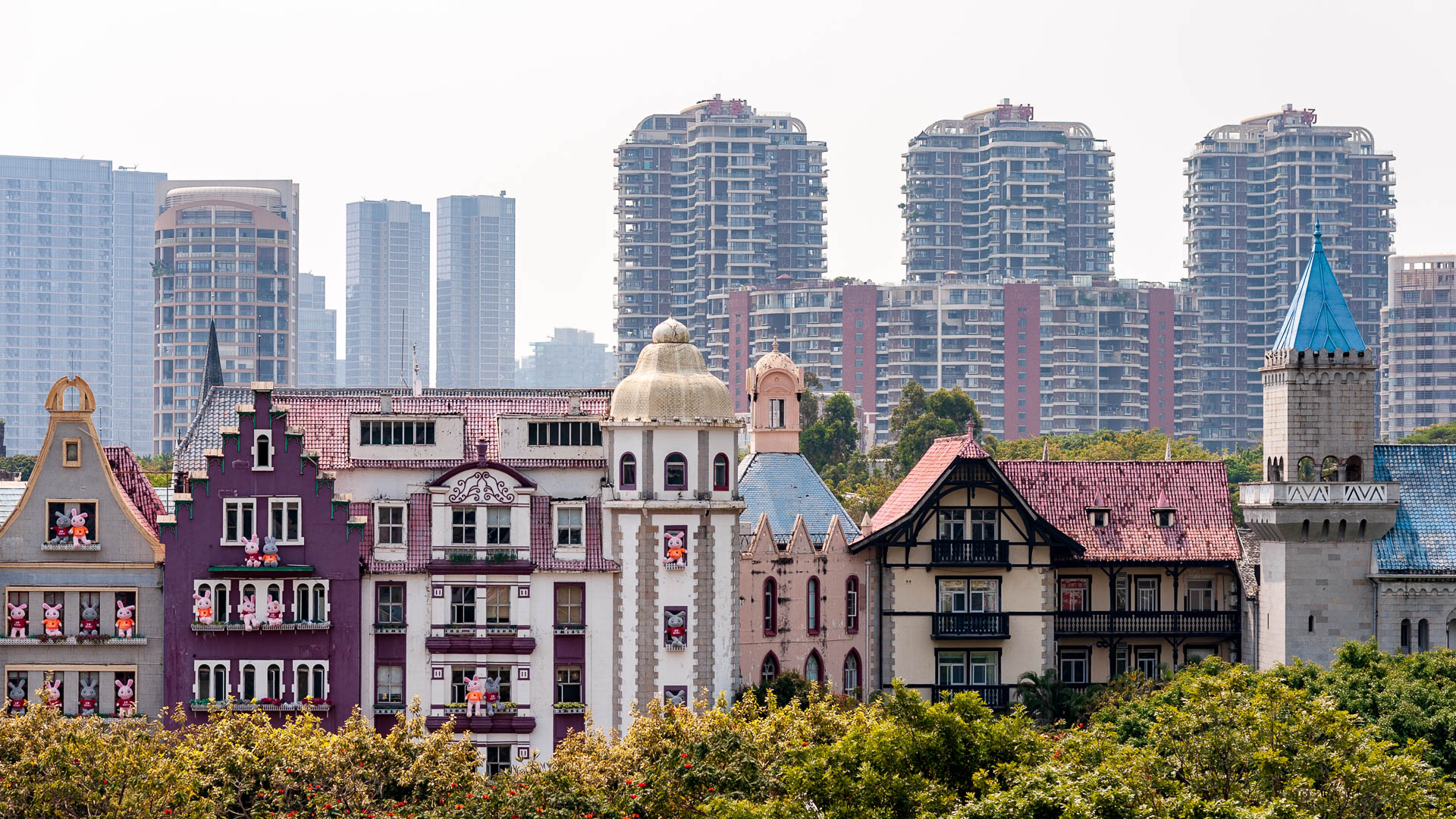China — Shenzhen, Guangdong Province — architecture