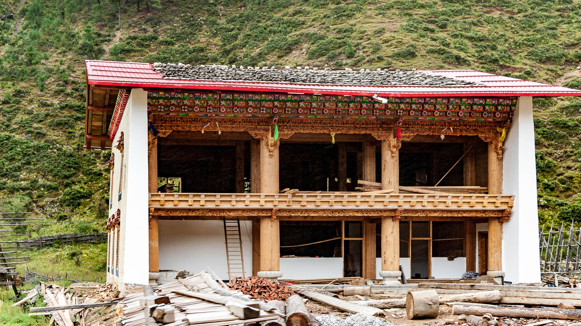 China — Yunnan — architecture