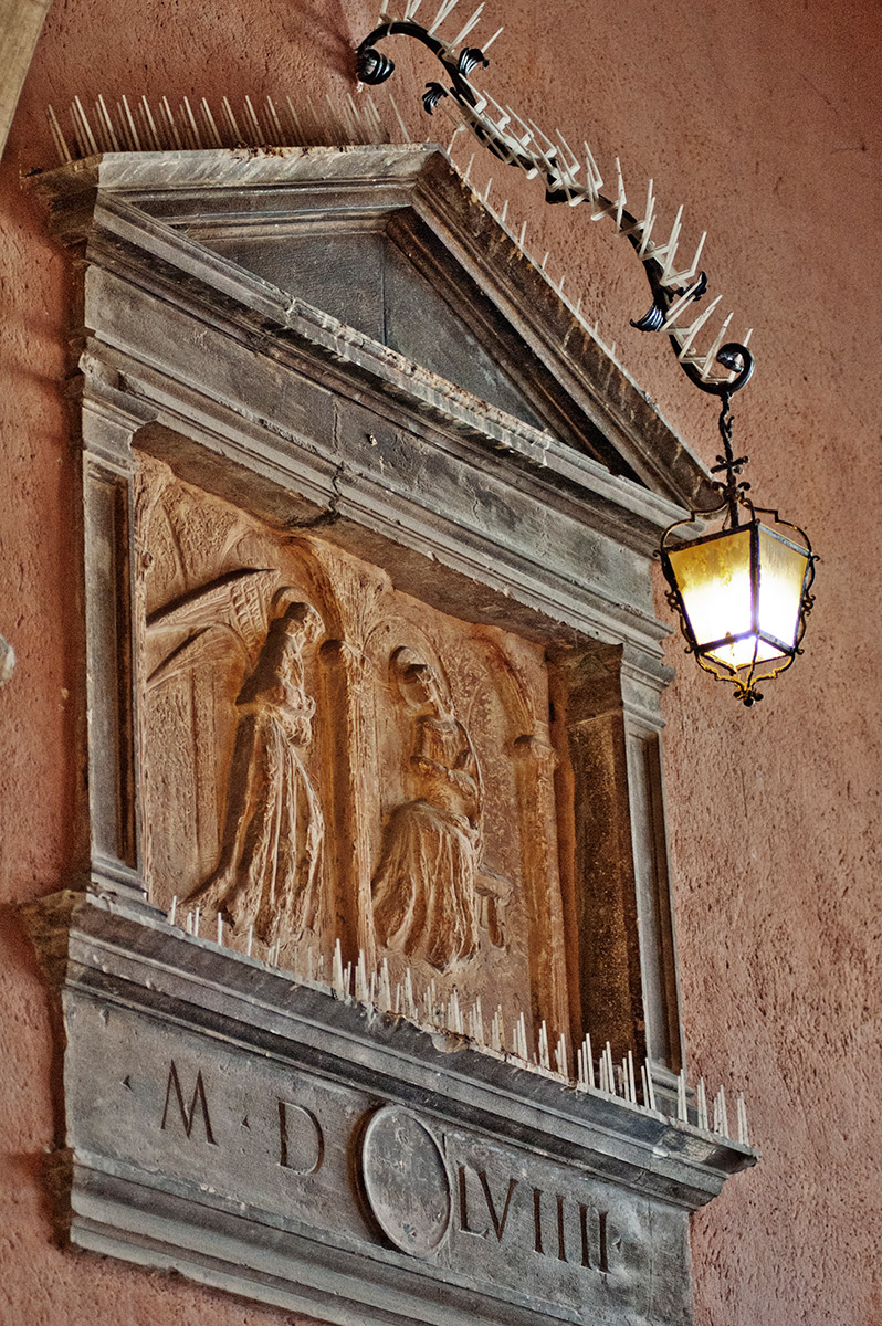 Italy — Central Italy (likely Rome or Tuscany) — architecture