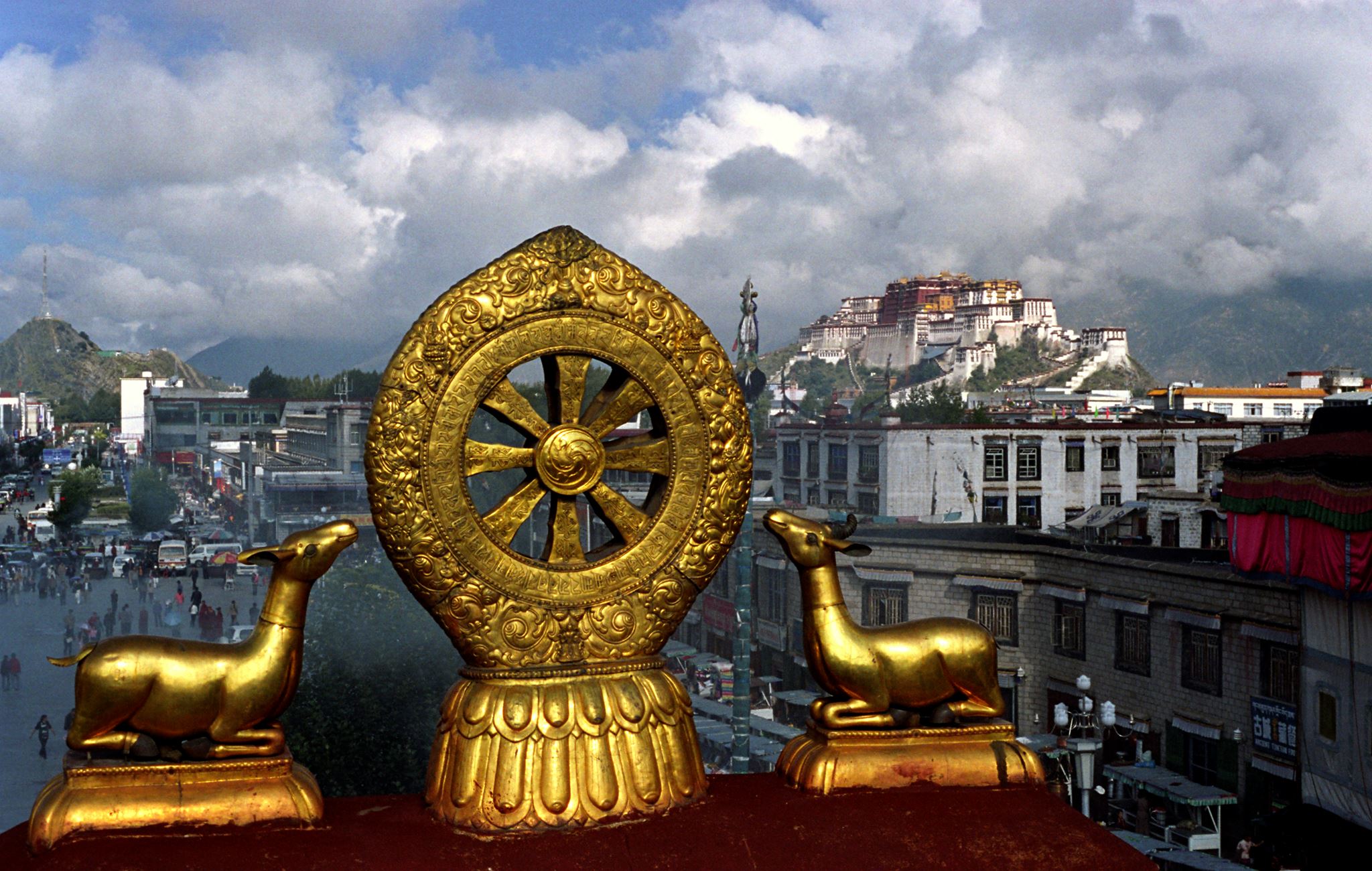 China — Tibet, Lhasa — architecture