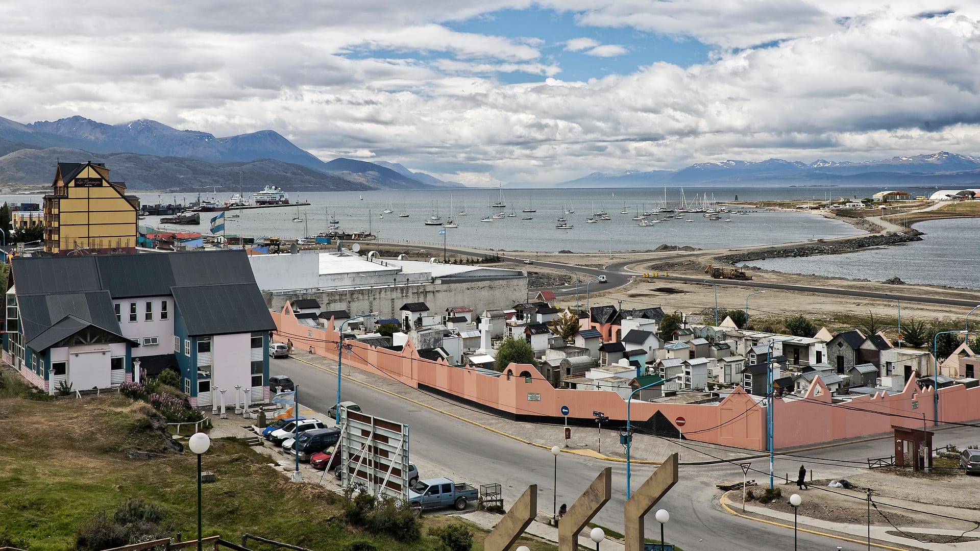 Argentina — Ushuaia — landscape