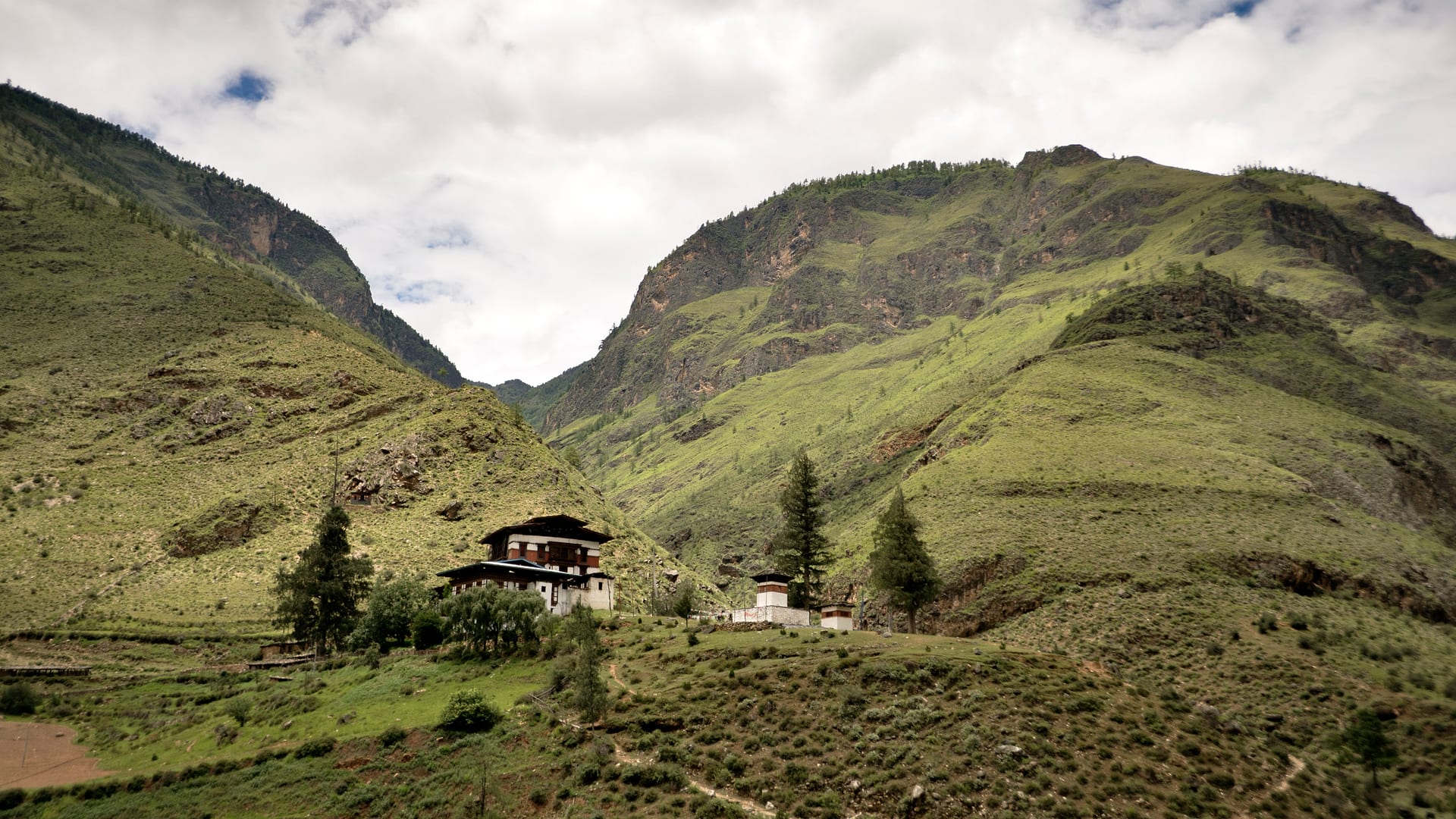 Bhutan — Paro — landscape