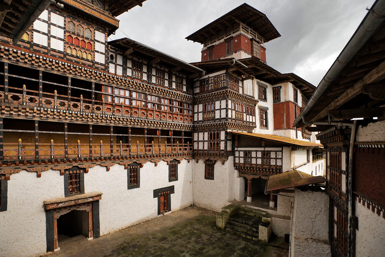 Bhutan — Trongsa — architecture