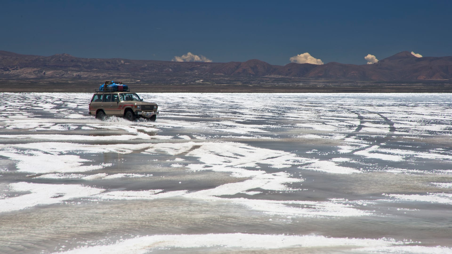 Bolivia — Salar de Uyuni — landscape