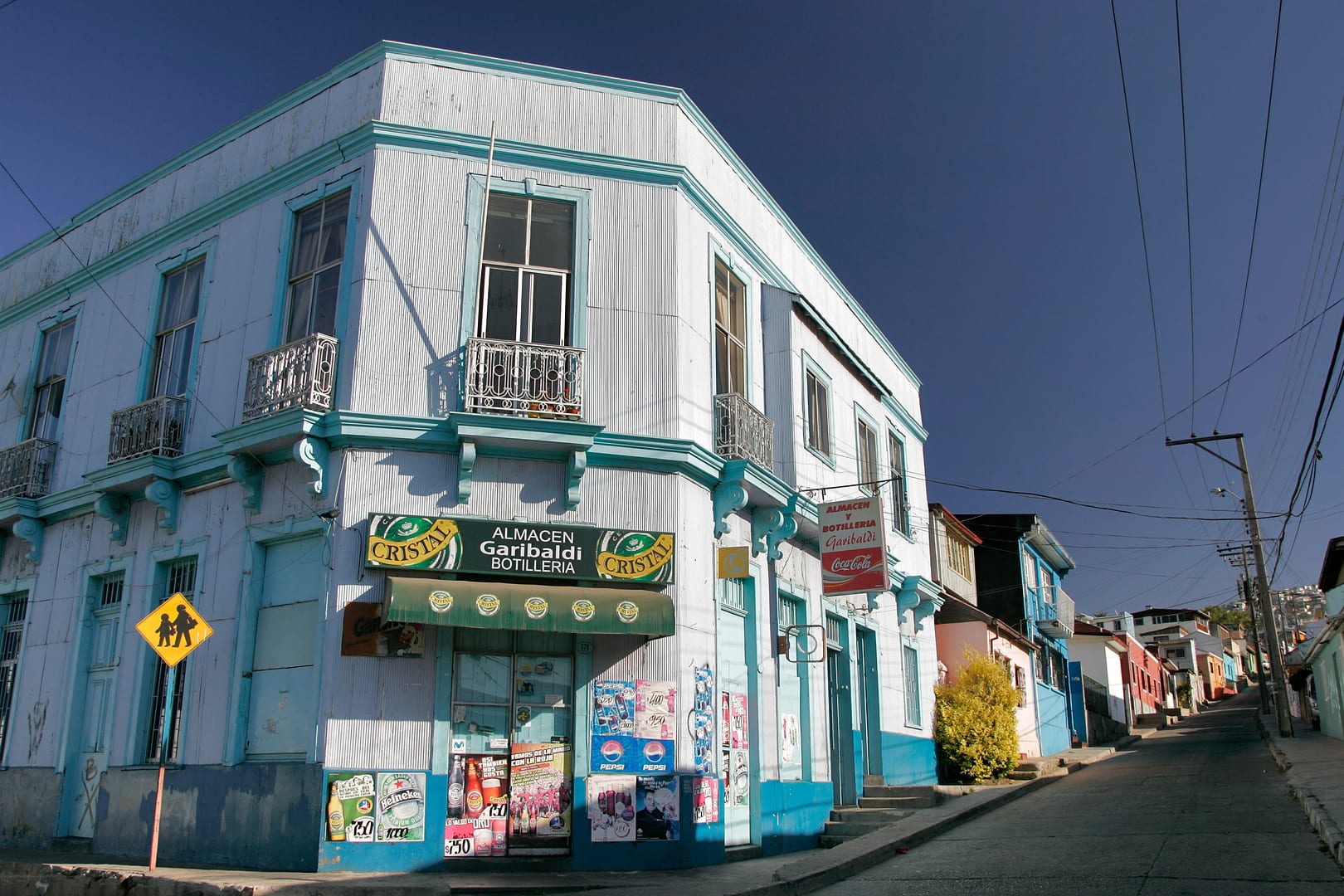 Chile — Valparaiso — architecture