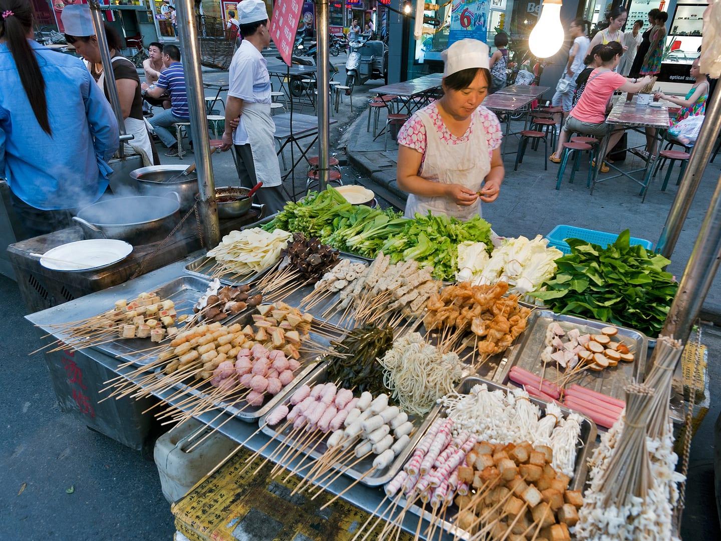 China — Kaifeng — urban