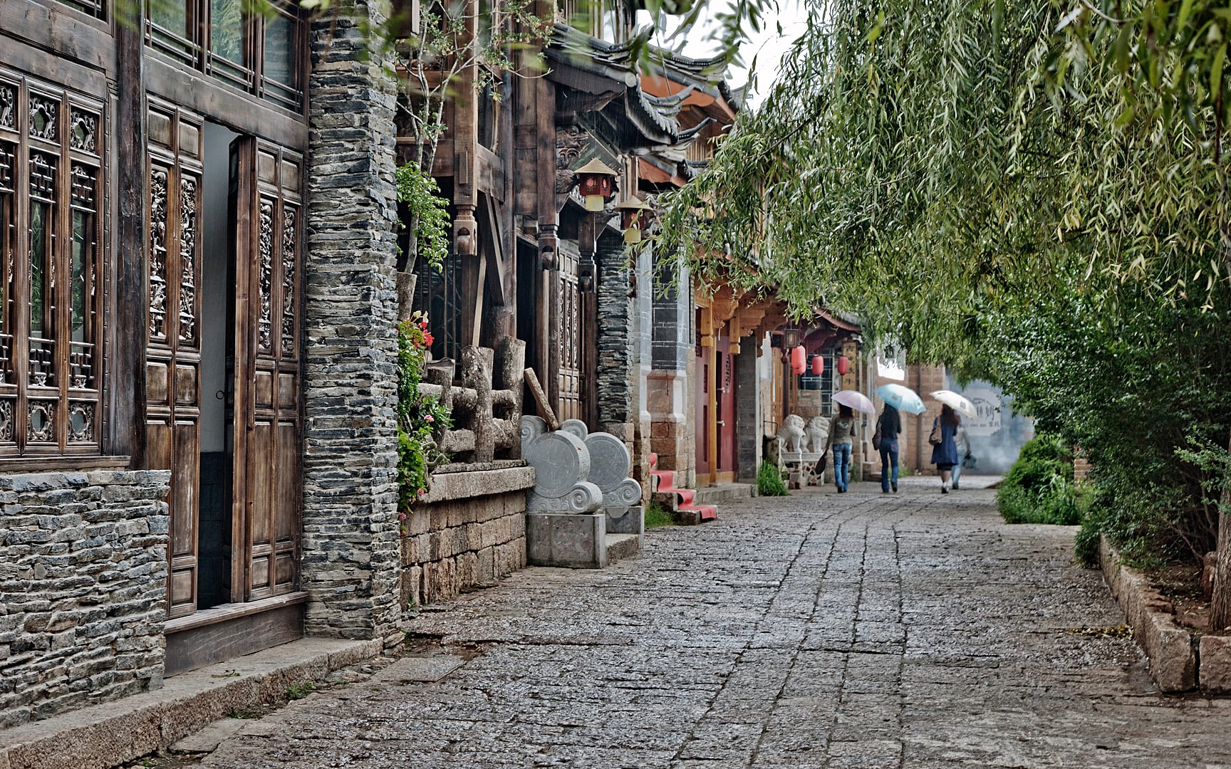 China — Lijiang — architecture