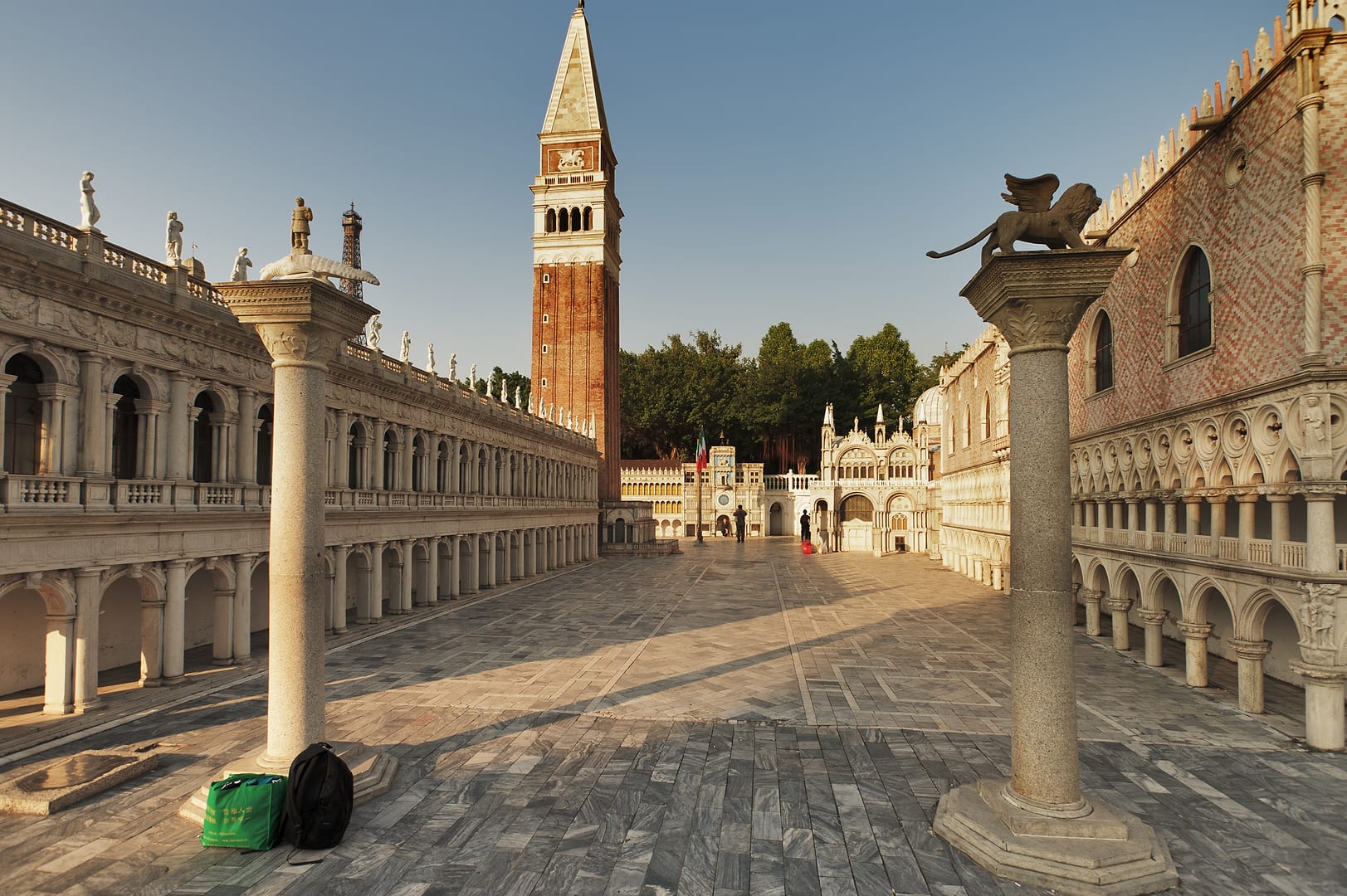 China — Shenzhen — architecture