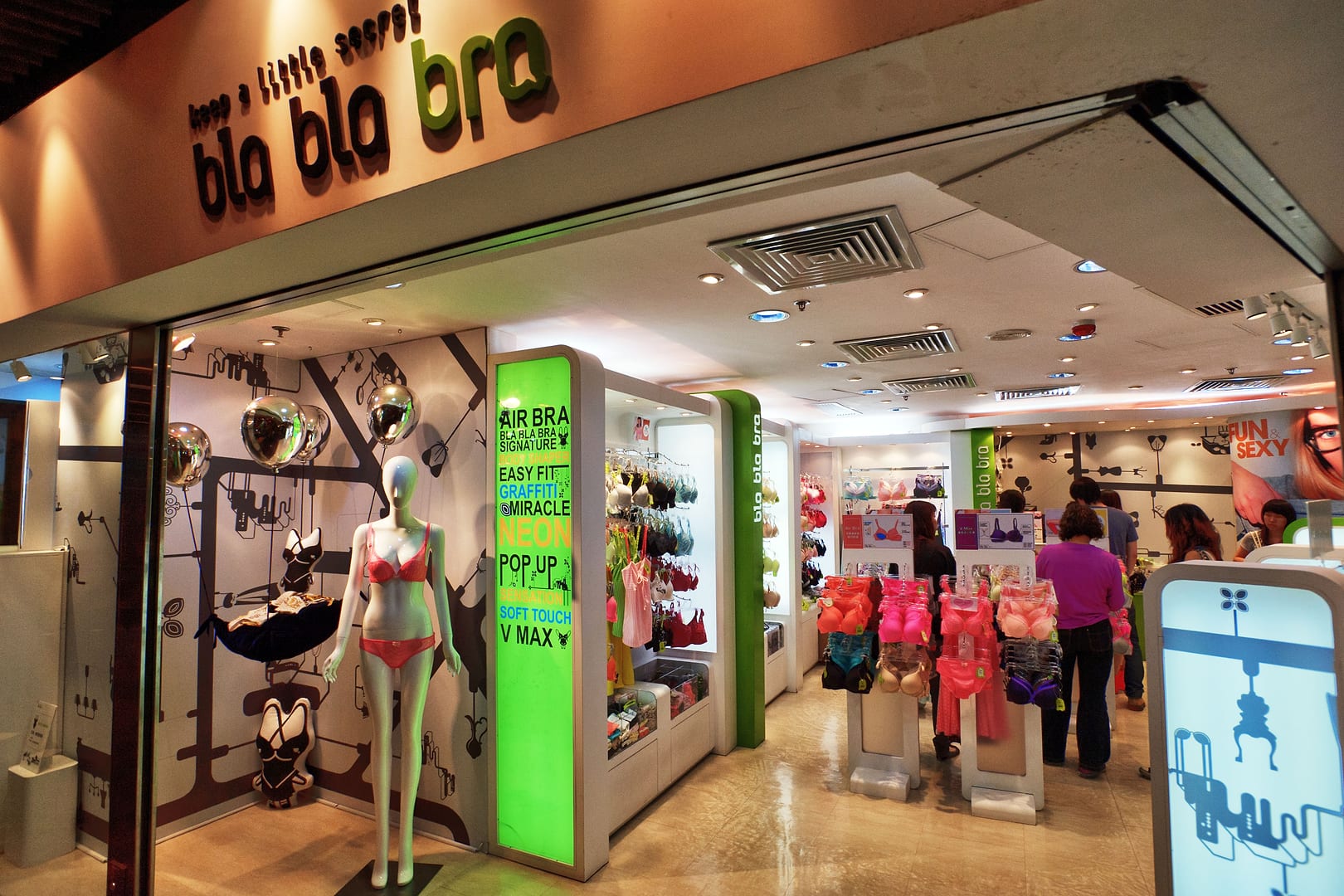 China — Hong Kong — architecture