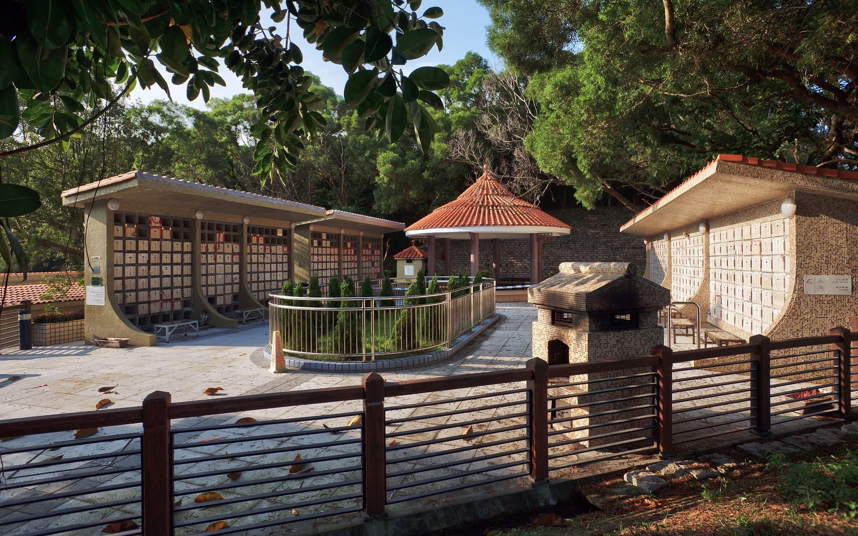 China — Hong Kong — architecture