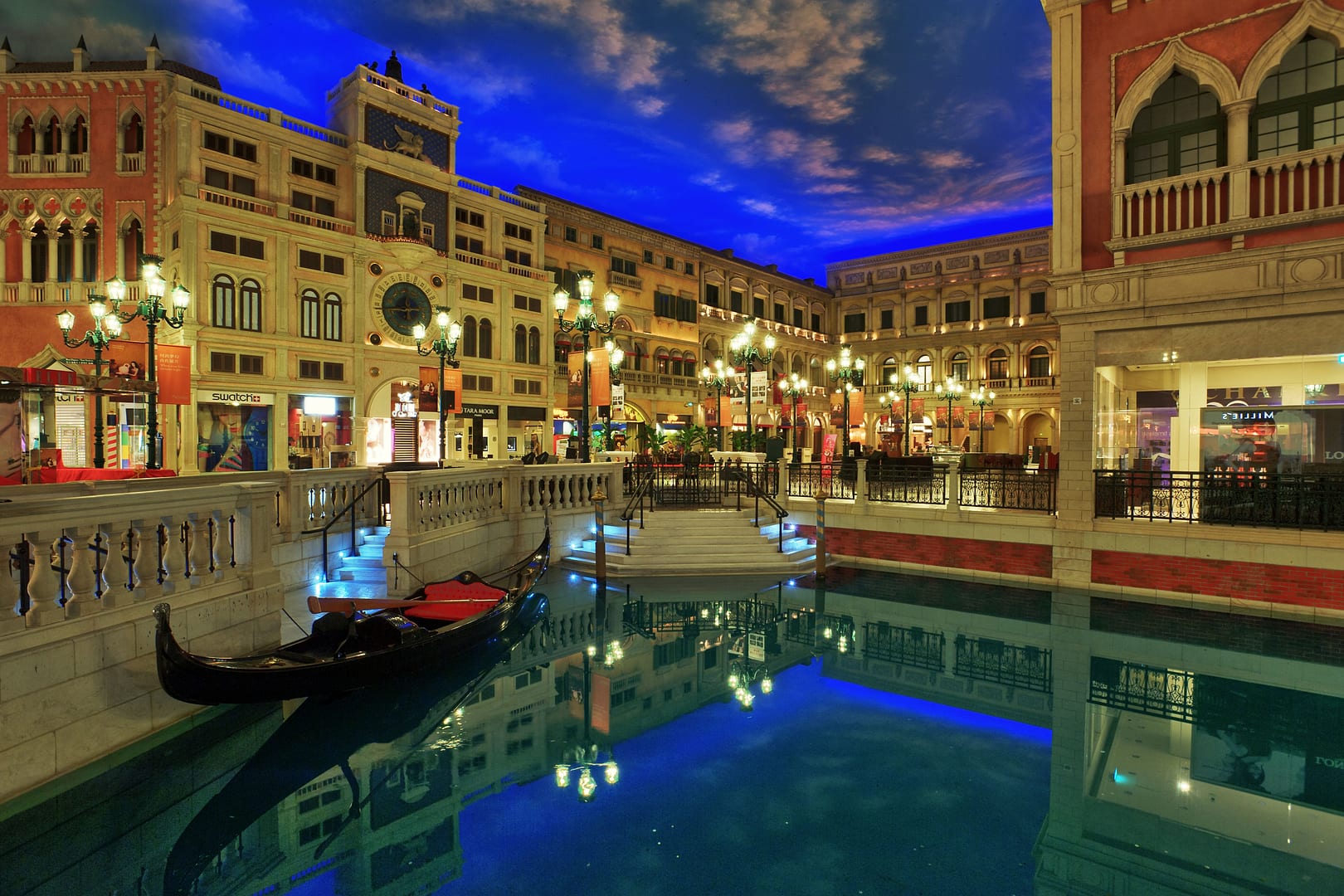 China — Hong Kong — architecture