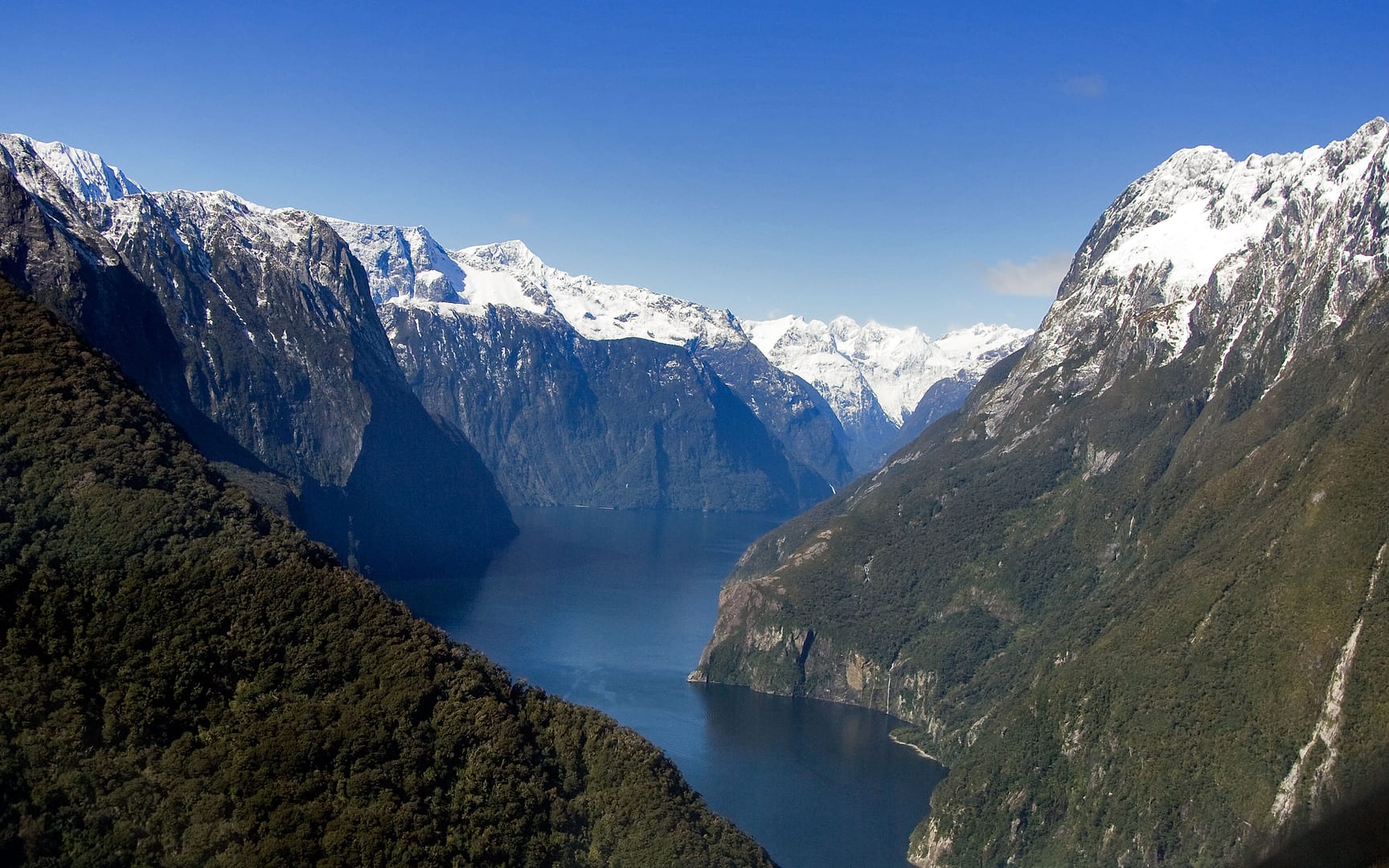 New Zealand — Milford Sound — landscape