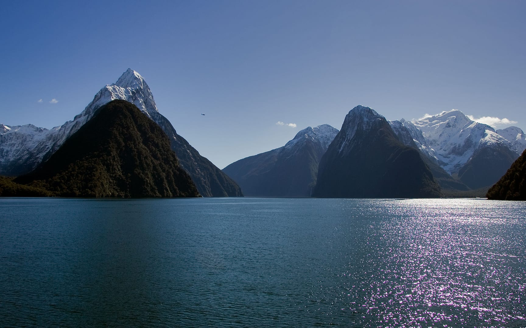 New Zealand — Milford Sound — landscape