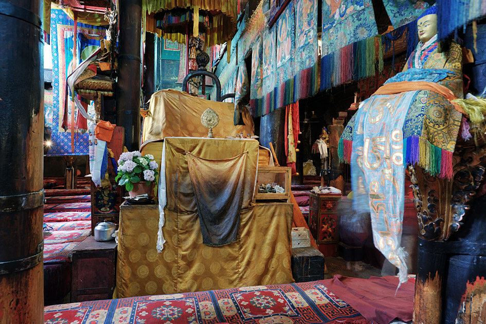 Album,Tibet,Shigatse,Tashilhunpo,Monastery,The,Main,Chanting,Hall,The,Main,Chanting,Hall,3,shafir,photo,image
