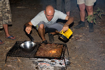 Album / Australia / Northern Territory / Kakadu National Park / Cooking Cangaroo Barbeque