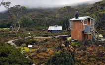 Album / Australia / Tasmania / Overland Track / Waterfall Valley Hut 2