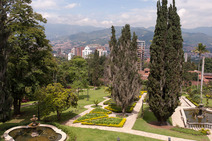 Album / Colombia / Medellin / Museo el Castillo / Parque 2