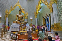 Album / Thailand / Bangkok / Chinese New Year 2010 / Wat Traimit - Temple of the Golden Buddha